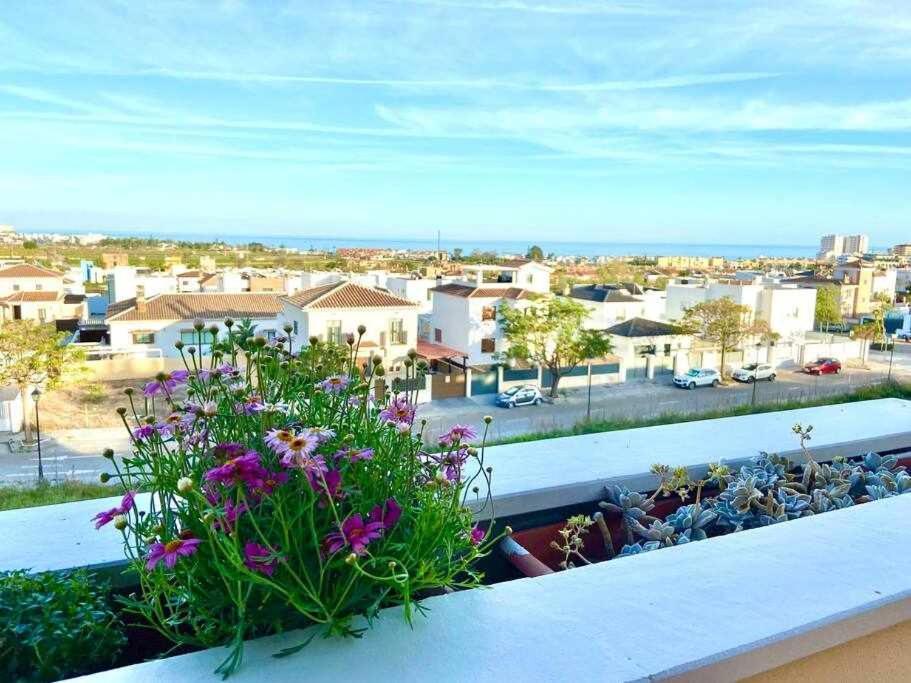 Sea View And Mountains By Solymar Holiday Torre Del Mar Buitenkant foto